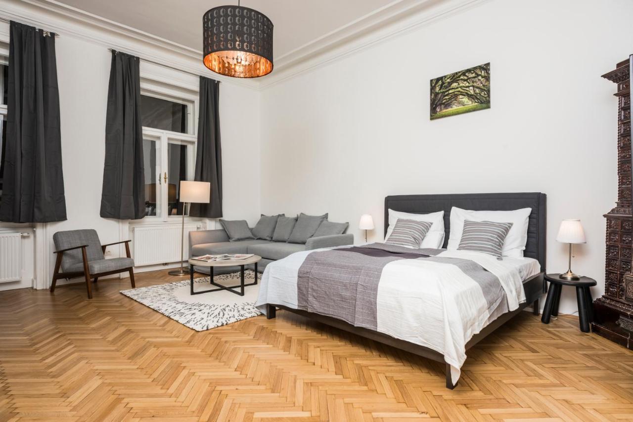 Senator Suite Stephansplatz By Ichbucheat Vienna Exterior photo